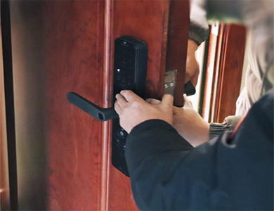华蓥24小时上门开锁公司